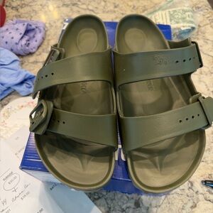 Birkenstock, Arizona Eva €44 size US men’s 11 narrow a khaki green